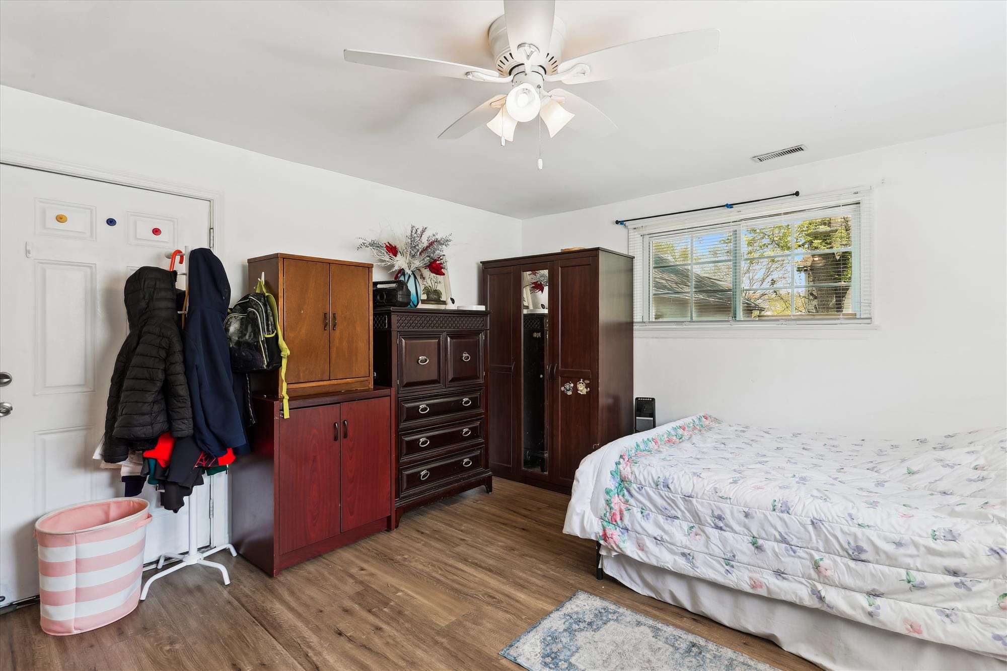 interiors-primary bedroom-5c6a7882