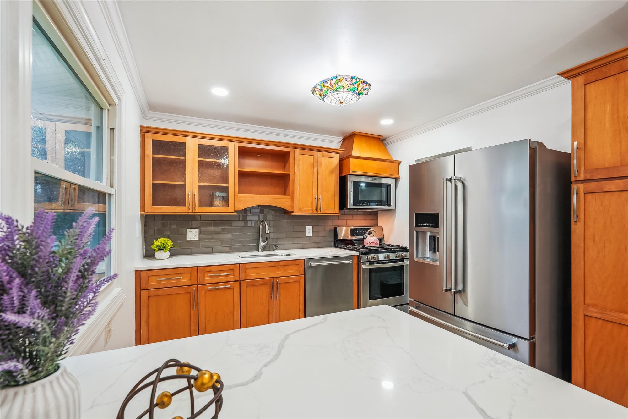 main level-kitchen-dsc05960